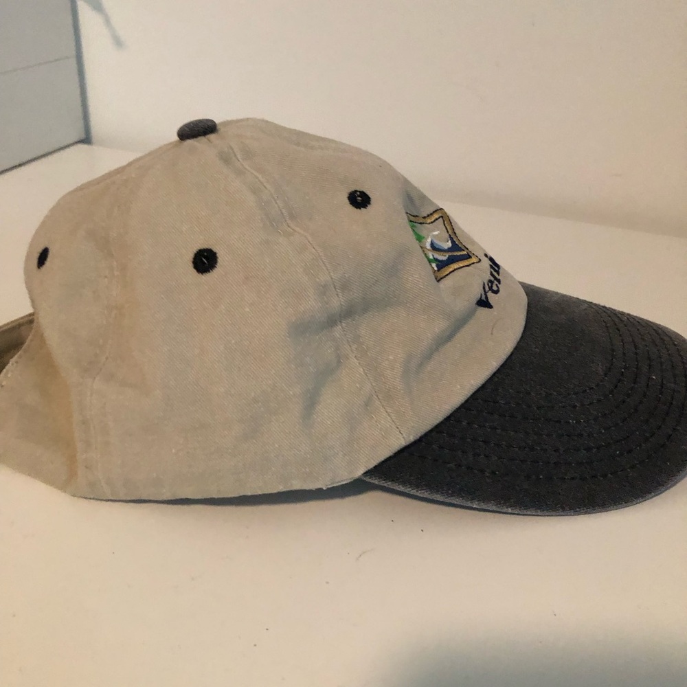 NWOT Embroidered Venice, FL Two-Tone Baseball Cap - Beige & Blue - Picture 2 of 6